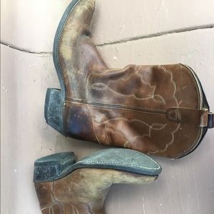 NH size 9.5 men’s leather western boots